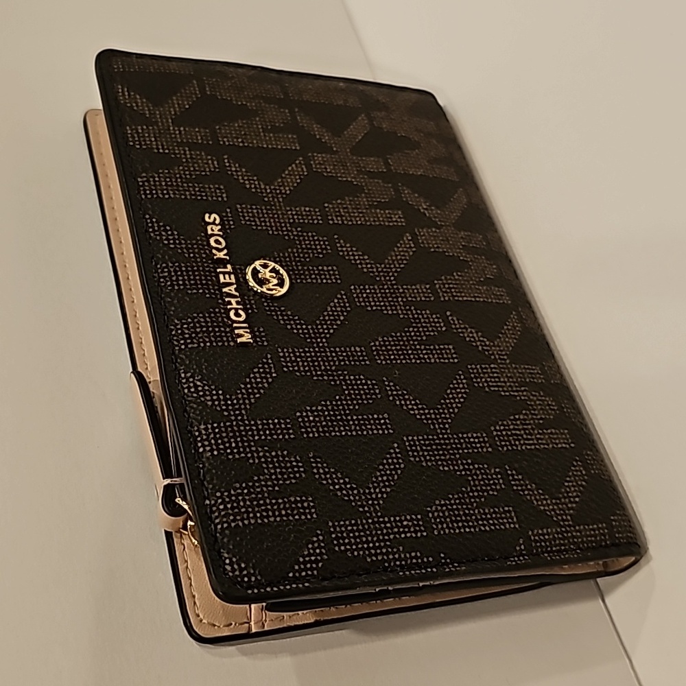 Michael Kors Wallet Brown and Light Pink NEW